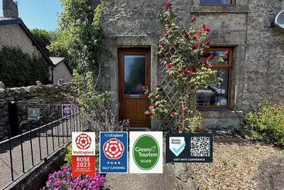 Image de Award winning traditional cottage perfectly located in Ingleton, Yorkshire Dales