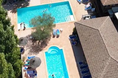 Image de Camping 4 étoiles - Piscine  - ccbehic