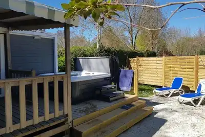 Image de Camping 3 étoiles - Piscine