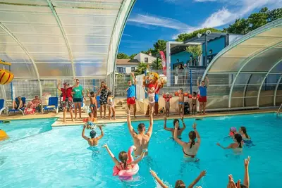 Image de Camping 4 étoiles - Piscine  - ccbf00h