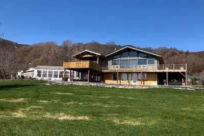 Image de Private 3-bedroom Guesthouse with beautiful views of Kachemak Bay.