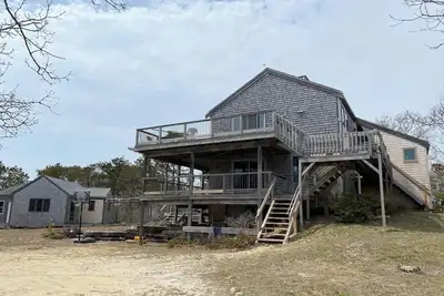 Image de Bright and airy 4-bedroom house on Chappy near Wasque