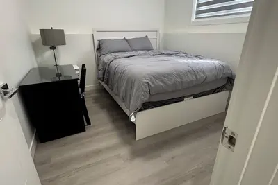 Image de Stylish, conducive, and serene 2-bedroom suite located in the heart of Brighton,