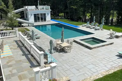 Image de Perfect World Cup Home Base. 30 Min From Logan Airport and 22 Min to Gillette.