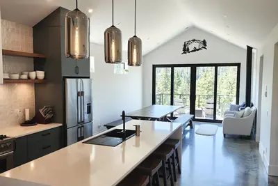 Image de Luxurious Chalet with Hot tub, Sauna & Fireplace on Mt Washington