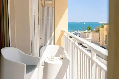 Levante Eight sea view apartment