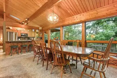 Image de Spacious 4-bedroom house in wonderful Garfield with Ac