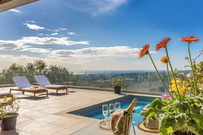 Image de Villa Bella Vista – Villa d’exception avec vue panoramique mer et montagne