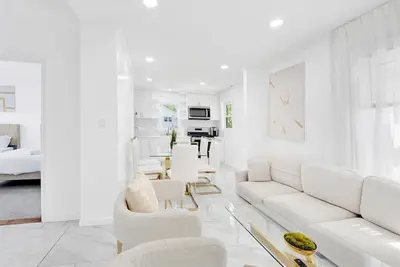 Image de Perfect Family Getaway / 5br Home / 6 Queen Beds / Free Parking