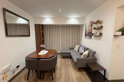 Image de Miraflores Top: Modern Apartment, Perfect Location + Carport
