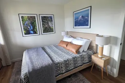 Image de Beautiful Guest Suite with great views of Lake Washington & Cascade Mountains