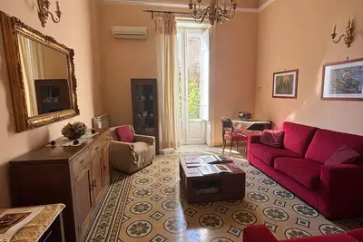 Image de Large Art Nouveau dwelling in central Via Roma near major monuments