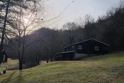 Image de 3-bedroom \"House on the Creek\" in the peaceful countryside!