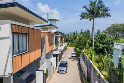 Image de Diamond Villa: Modern 3-Bedroom Tropical Escape with Private Pool & Forest Views