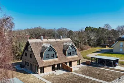 Image de Modern and comfortable vacation home - Beach house Jolu