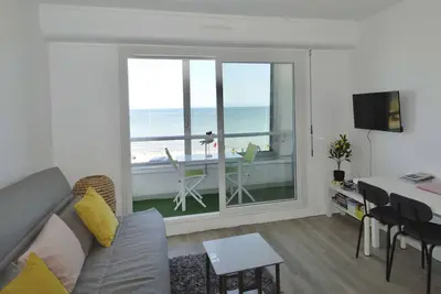Image de Fenêtre sur mer, loggia vue mer en bord de plage