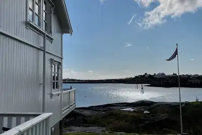 Image de Charming house by the sea in Reine, Lofoten