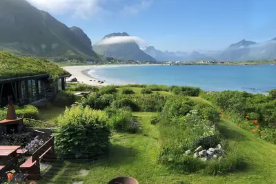 Image de Nordbo - unik plass med utsikt over Rambergstranda