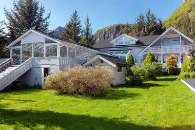 Image de Secluded house in Lofoten-Private swimming pool!