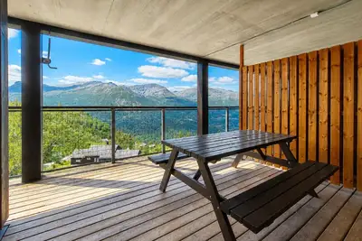 Image de Ski in/Ski out and True Mountain Charm