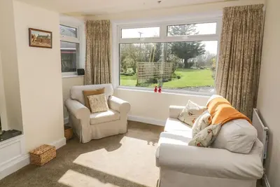 7 Cummertrees, Annan