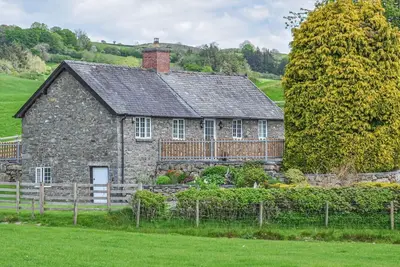 Image de Hafan: A Charming Retreat in Llanerfyl