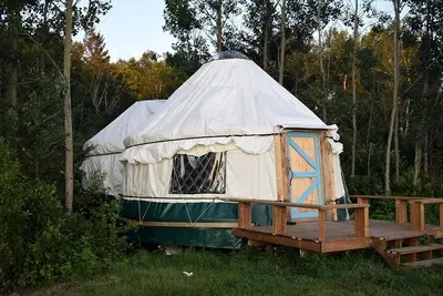 Image de Impressive Yurt with Wood-Burning Stove Ideal for Camping near North Bay