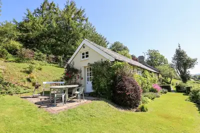 Image de Dolgenau Hir, all ground floor, near Trefeglwys