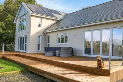 Linden View, Combe Martin