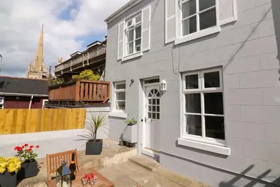 Image de 12 Park Hill Road, Torquay