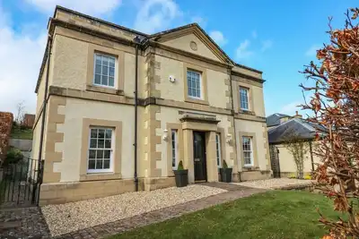 40 Bowmont Court, Kelso