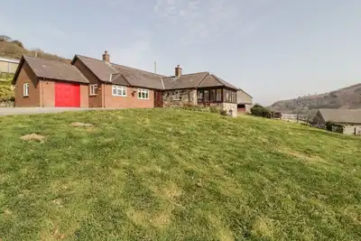 Cwm heulog, Llanfair Talhaiarn
