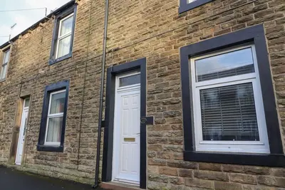 10 Haw Grove, Hellifield. 2bed