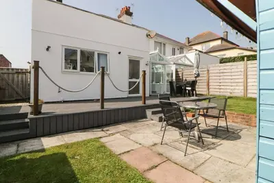 Image de Pier View: Cozy Retreat in Paignton