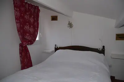 Image de Chambre d’hôtes « Gîte du Milieu » avec jardin partagé et Wi-Fi