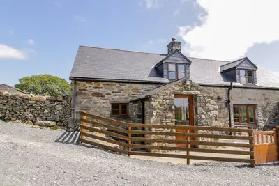 Yr Hen Stabal, Trawsfynydd