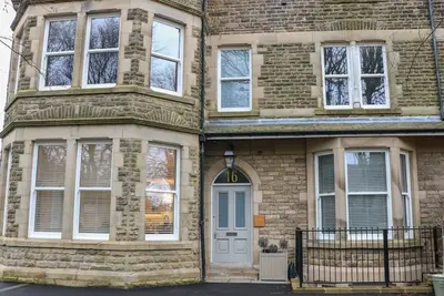 Hunter's Lodge, Buxton. 2 bed.