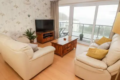 Image de 54 Croft Court in Tenby, Wales