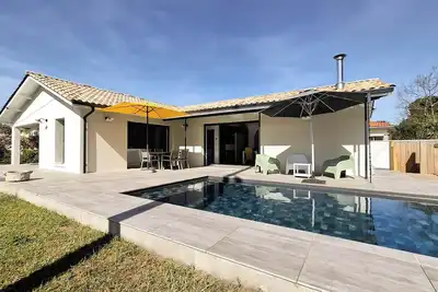Image de Villa neuve avec piscine chauffée proche du Bassin