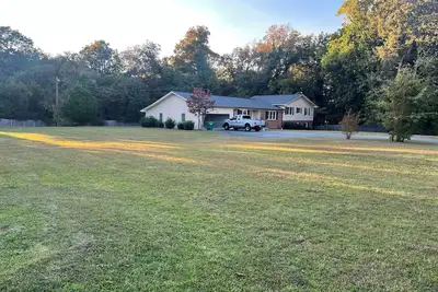 Image de Fantastic 6-bedroom Hideaway in Byron Ga