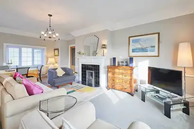 Image de Host & Stay | Deepdale Apartment