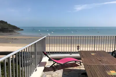 Maison vue mer exeptionnel et plage cancale