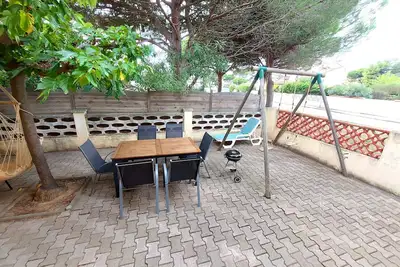 Image de 200m mer plage 6pers, rdc salon jardin parking ok chéques vacances animaux wifi