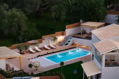 Villa Miraggio, Villa