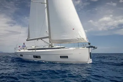 Image de Sun-Kissed Sailing Adventure in Islas Sarónicas