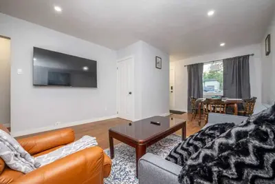 Image de Perfect Stampede Stay | Modern 2br Near Downtown, Transit & Yyc - 4644 – Up
