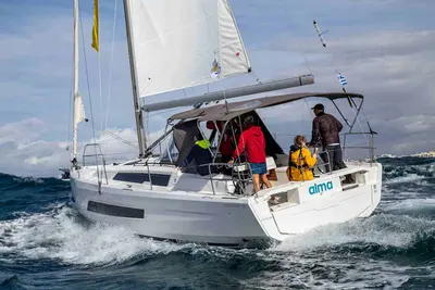 Image de Sun-Kissed Sailing Adventure in Islas Sarónicas