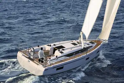 Image de Sun-Kissed Sailing Adventure in Islas Sarónicas