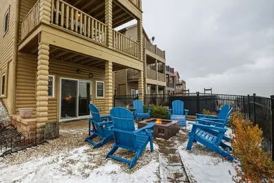 Image de Twilight Tides: beach access, hot tub, and family memories to be made!