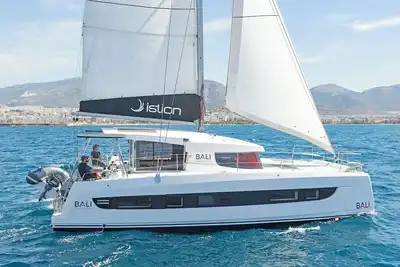 Image de Sun-Kissed Sailing Adventure in Islas Sarónicas